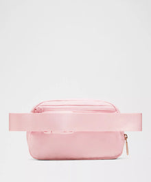 Everywhere Belt Bag with Long Strap 1L